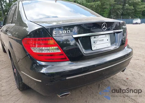 2012 Mercedes-Benz C 300 Luxury 4Matic/Sport 4Matic из США, поврежденный, VIN WDDGF8BB7CA643833